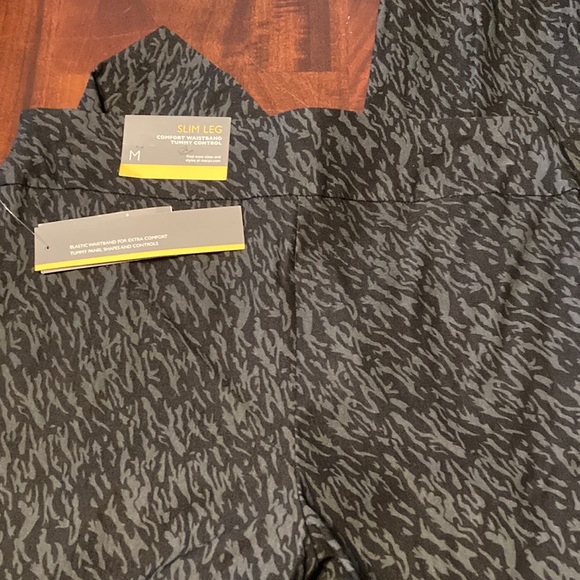 JM Collection Pants Women’s Medium Tonal Zebra Black Slim Legs NWT - Picture 3 of 8